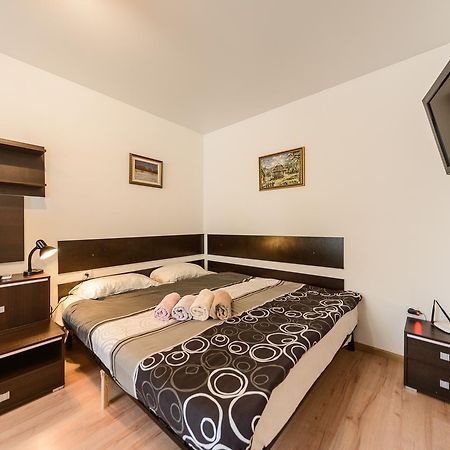 New Appartment Near Kyiv Airport Eksteriør billede